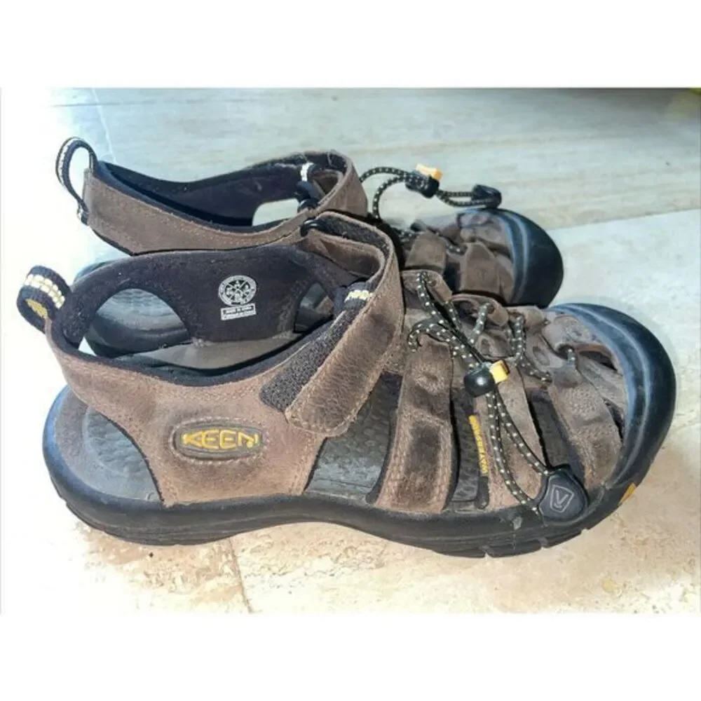 Keen Waterproof Sandals‎ Newport Bison Brown Leather Youth Size 4